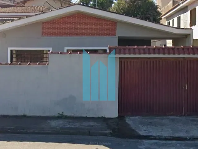 Casa com 286m² 3 quartos e 2 banheiros, à venda, no bairro Jardim Ipe em Poços de Caldas