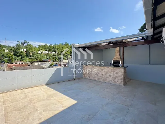 Casa com 180m² 4 quartos e 2 banheiros, à venda, no bairro Fazenda em Itajaí