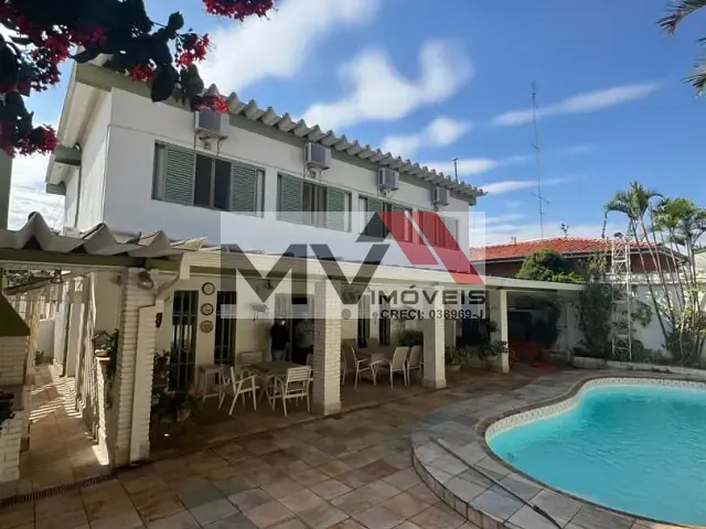 Casa com 450m² 8 quartos e 4 banheiros, à venda, no bairro Cidade Universitária em Campinas