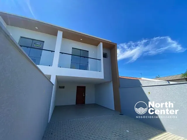 Casa com 150m² 3 quartos e 2 banheiros, à venda, no bairro Costeira em Balneário Barra do Sul