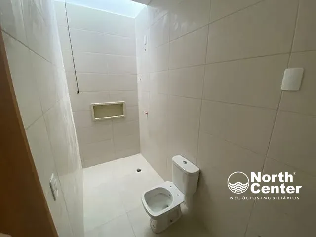 Casa com 150m² 3 quartos e 2 banheiros, à venda, no bairro Costeira em Balneário Barra do Sul