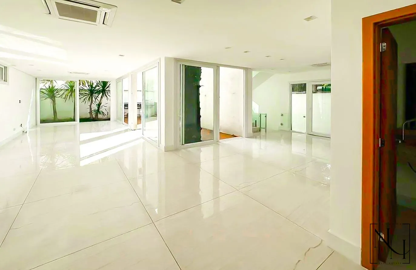 Casa, 4 quartos, 365 m² - Foto 4