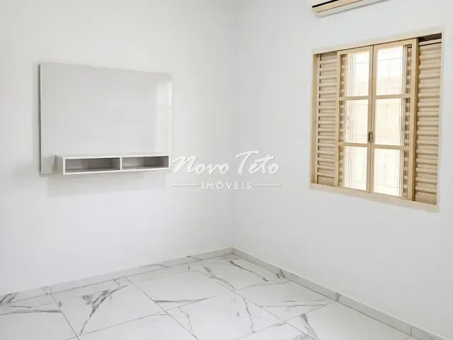 Casa 3 quartos e 1 banheiro, à venda, no bairro Jardim Ismênia em São José dos Campos