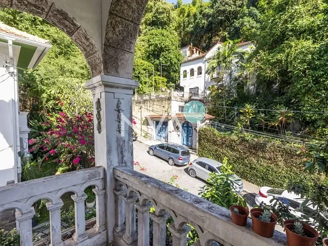 Casa com 281m² 4 quartos e 2 banheiros, à venda, no bairro Laranjeiras em Rio de Janeiro