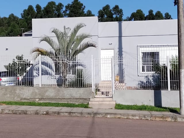 Casa com 391m² 3 quartos e 2 banheiros, à venda, no bairro Jardim dos Lagos em Guaíba