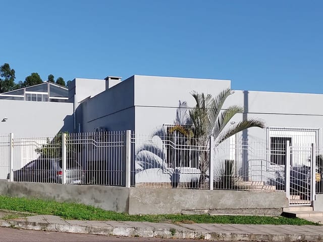 Casa com 391m² 3 quartos e 2 banheiros, à venda, no bairro Jardim dos Lagos em Guaíba