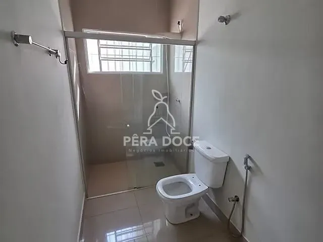 Casa com 470m² 3 quartos e 3 banheiros, à venda, no bairro São Benedito em Uberaba