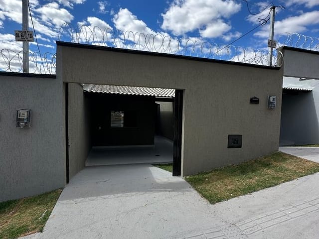 Foto do Casa - Casa com 3 dormitórios à venda, 110 m² por R$ 340.000,00 - Residencial Buriti - Senador Canedo/GO | Portfolio Imóveis