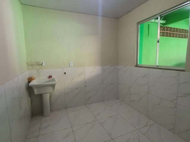 Casa 1 quarto e 1 banheiro, para alugar, no bairro Campo Grande em Rio de Janeiro