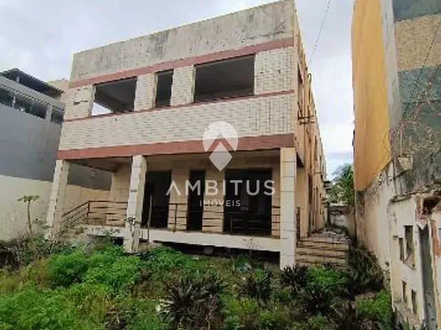 Casa com 588m², à venda ou para alugar, no bairro Piatã em Salvador