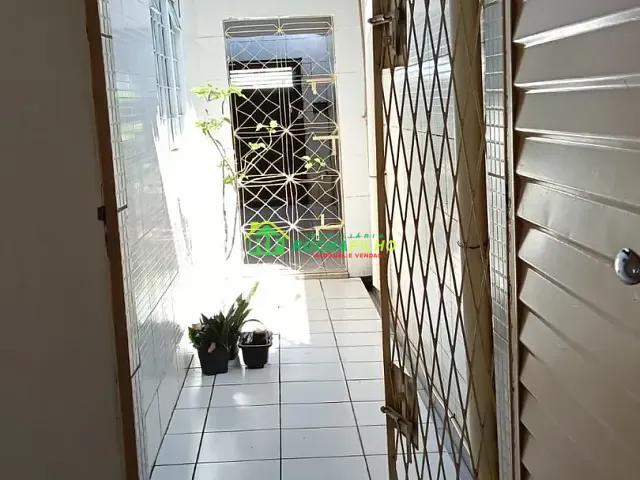 Casa com 200m² 4 quartos e 2 banheiros, à venda, no bairro Itaperu em Teresina