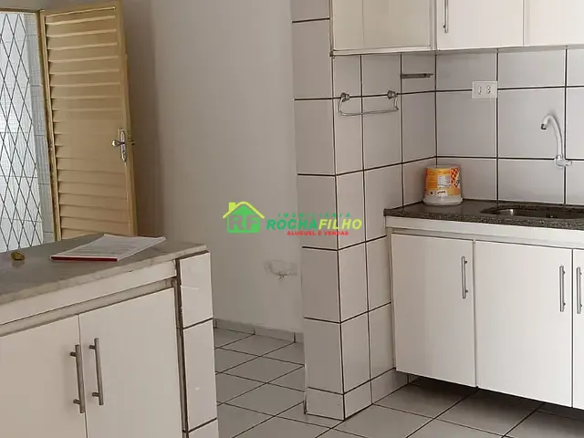 Casa com 200m² 4 quartos e 2 banheiros, à venda, no bairro Itaperu em Teresina