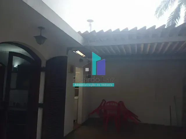 Casa com 110m² 3 quartos e 3 banheiros, à venda ou para alugar, no bairro Vila Yara em Osasco