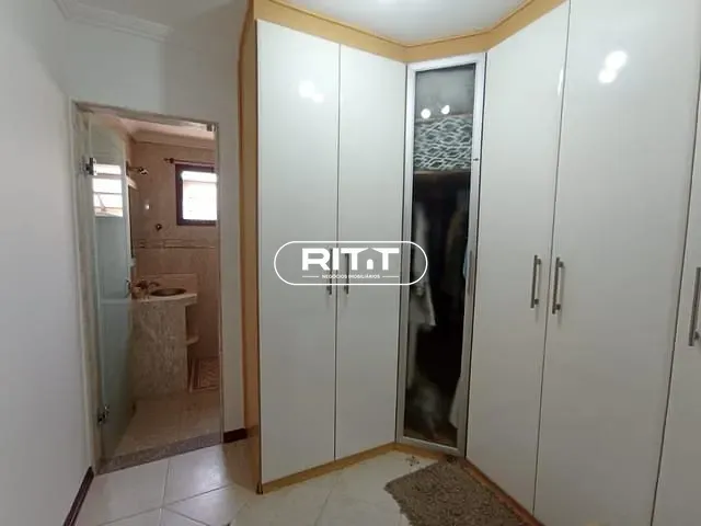 Casa com 300m² 3 quartos e 3 banheiros, à venda, no bairro Vila Faustina II em Valinhos