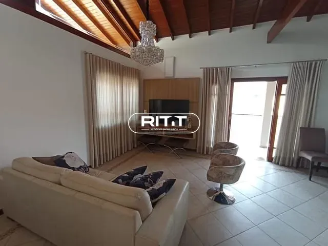 Casa com 300m² 3 quartos e 3 banheiros, à venda, no bairro Vila Faustina II em Valinhos