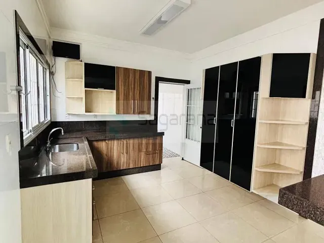 Casa 4 quartos e 7 banheiros, à venda ou para alugar, no bairro Nossa Senhora de Fátima em Patrocínio