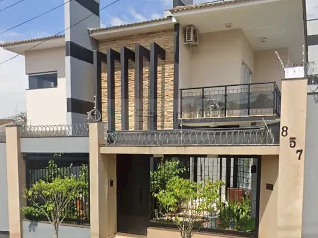 Casa 4 quartos e 7 banheiros, à venda ou para alugar, no bairro Nossa Senhora de Fátima em Patrocínio