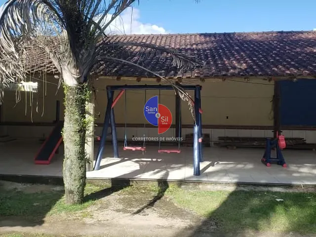 Casa com 720m² 2 quartos e 3 banheiros, à venda, no bairro Cidade Jardim Guapimirim em Guapimirim