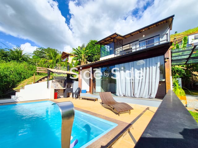 Casa 4 quartos e 5 banheiros, à venda, no bairro Moura Brasil em Três Rios