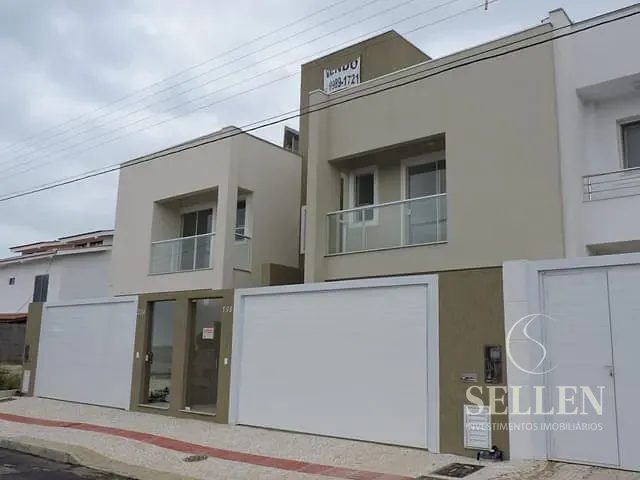 Casa com 175m² 3 quartos e 3 banheiros, à venda, no bairro Praia dos Amores em Balneário Camboriú