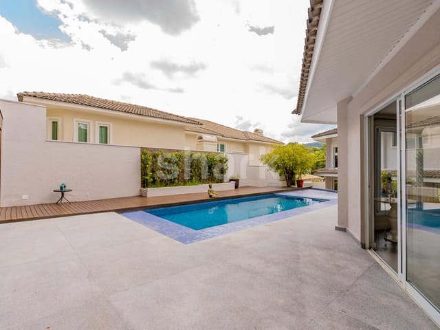 Casa com 980m² 5 quartos e 7 banheiros, à venda, no bairro Tamboré em Santana de Parnaíba