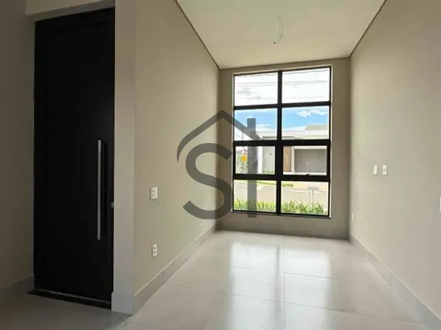 Casa com 300m² 4 quartos e 5 banheiros, à venda ou para alugar, no bairro Jardim Dona Maria Azenha em Nova Odessa