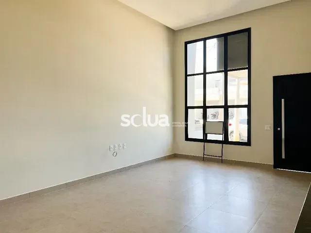 Casa com 263m² 3 quartos e 3 banheiros, à venda, no bairro Parque Olívio Franceschini em Hortolândia