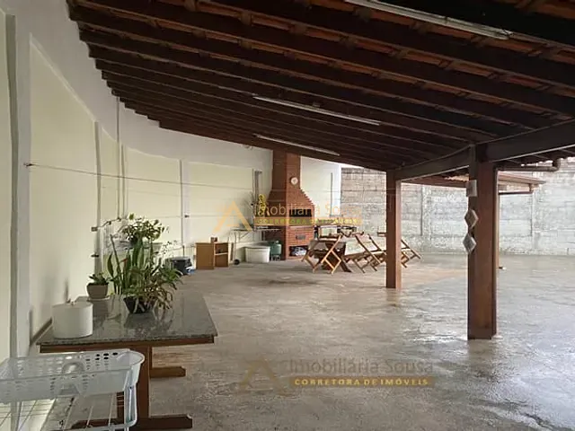 Casa com 253m² 2 quartos e 2 banheiros, à venda, no bairro Vila São Paulo em Jundiaí