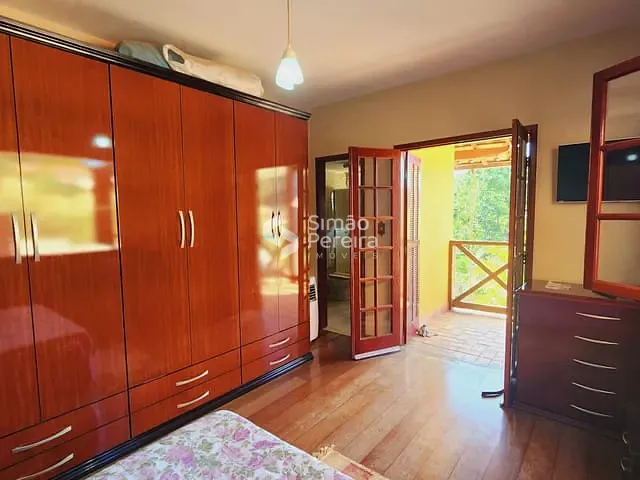 Casa com 730m² 4 quartos e 4 banheiros, à venda, no bairro Balança em Simão Pereira
