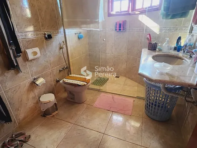 Casa com 730m² 4 quartos e 4 banheiros, à venda, no bairro Balança em Simão Pereira