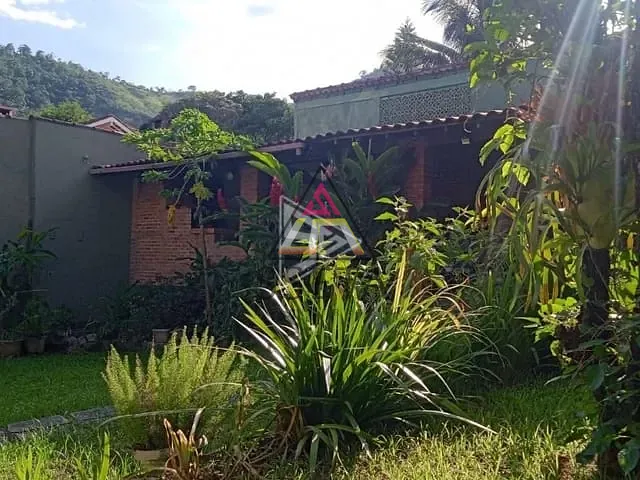 Casa com 503m² 4 quartos e 3 banheiros, à venda, no bairro Limoeiro em Guapimirim