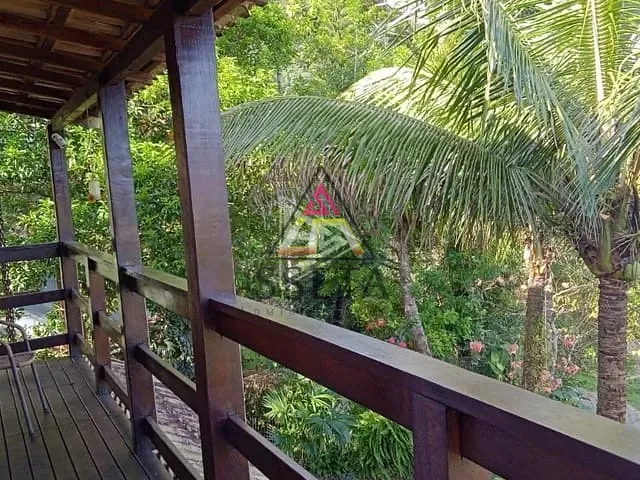 Casa com 503m² 4 quartos e 3 banheiros, à venda, no bairro Limoeiro em Guapimirim