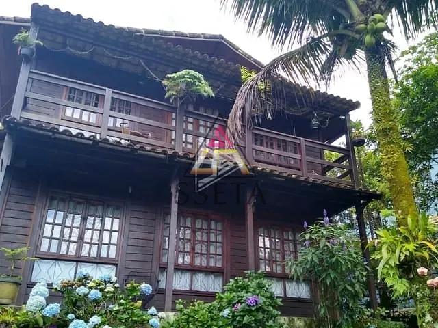 Casa com 503m² 4 quartos e 3 banheiros, à venda, no bairro Limoeiro em Guapimirim