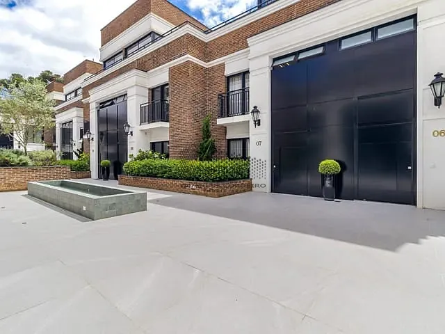 Casa com 266m² 3 quartos e 6 banheiros, à venda, no bairro Ahú em Curitiba