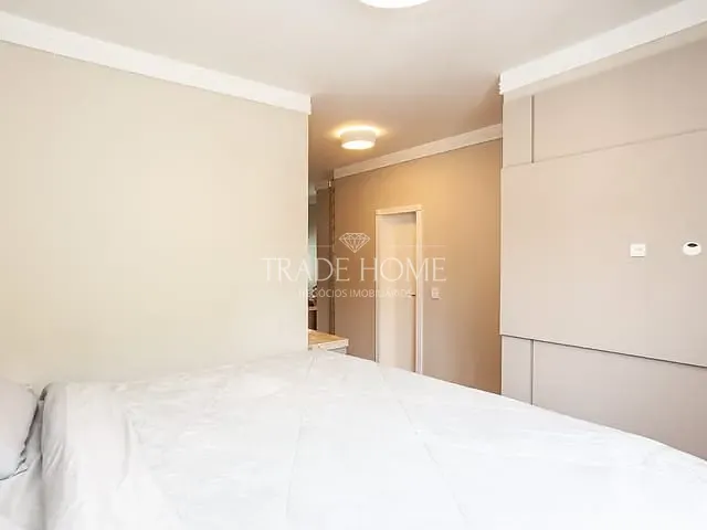 Casa com 484m², à venda, no bairro Mercês em Curitiba