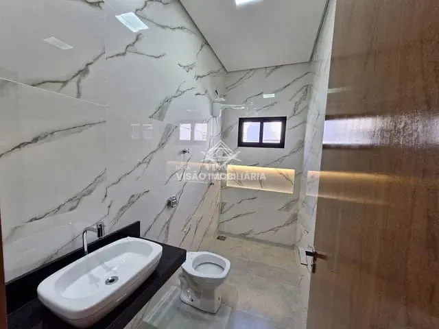 Casa com 328m² 2 quartos e 1 banheiro, à venda, no bairro PARQUE AMAZONAS em Sinop