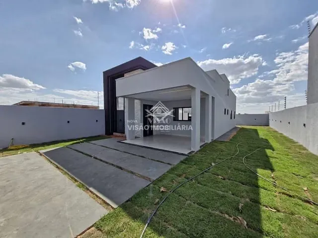 Casa com 328m² 2 quartos e 1 banheiro, à venda, no bairro PARQUE AMAZONAS em Sinop