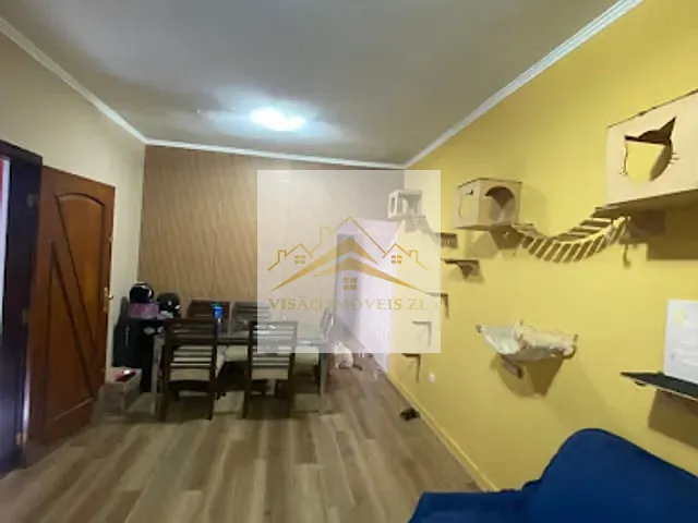 Casa com 125m² 2 quartos e 1 banheiro, à venda, no bairro Vila Alzira em São Paulo