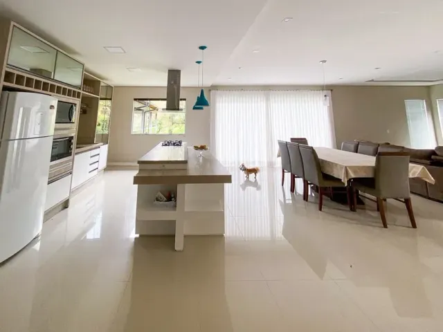 Casa com 1019m² 3 quartos e 2 banheiros, à venda, no bairro Ratones em Florianópolis