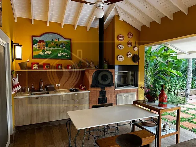 Casa 4 quartos e 6 banheiros, à venda, no bairro Palm Park em Holambra