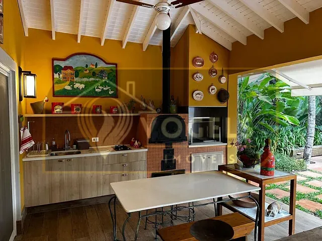 Casa 4 quartos e 6 banheiros, à venda, no bairro Palm Park em Holambra