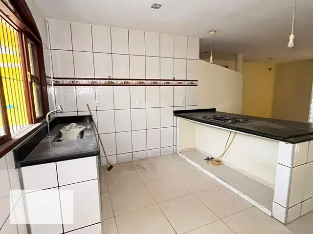 Casa 2 quartos e 2 banheiros, para alugar, no bairro Quarto Depósito em Santos Dumont