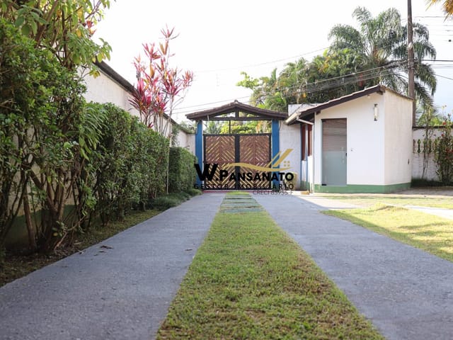 Casa com 3000m² 2 quartos e 4 banheiros, à venda, no bairro Sertão da Quina em Ubatuba