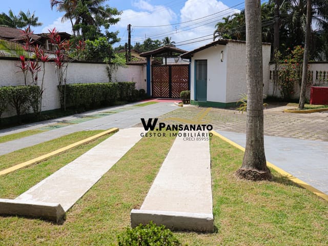 Casa com 3000m² 2 quartos e 4 banheiros, à venda, no bairro Sertão da Quina em Ubatuba