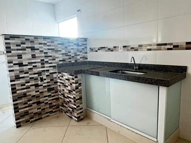 Apartamento 2 quartos e 1 banheiro, para alugar, no bairro Cehab em Itaperuna