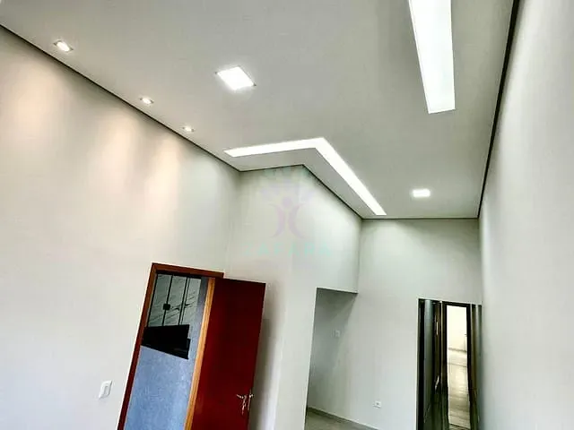 Casa com 180m² 3 quartos e 2 banheiros, à venda, no bairro Vila Santo Eugênio em Campo Grande