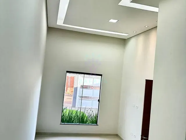 Casa com 180m² 3 quartos e 2 banheiros, à venda, no bairro Vila Santo Eugênio em Campo Grande