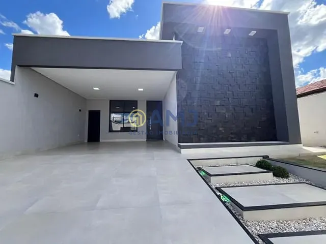 Casa com 360m² 3 quartos e 3 banheiros, à venda, no bairro Garavelo Residencial Park em Aparecida de Goiânia