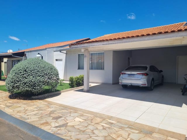 Foto do Casa - Encantadora Casa no Bougainvillea Residence Park em Londrina: 3 Quartos, Suíte, Piscina e Espaço Gourmet | Arndt Imóveis