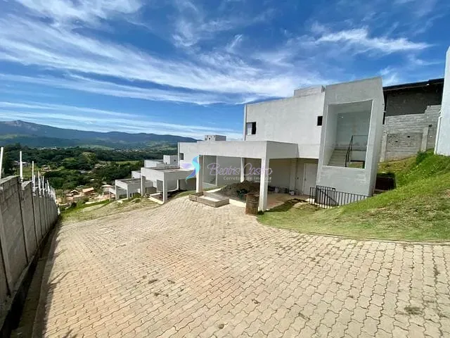 Casa com 127m² 3 quartos e 4 banheiros, à venda, no bairro Jardim Estância Brasil em Atibaia